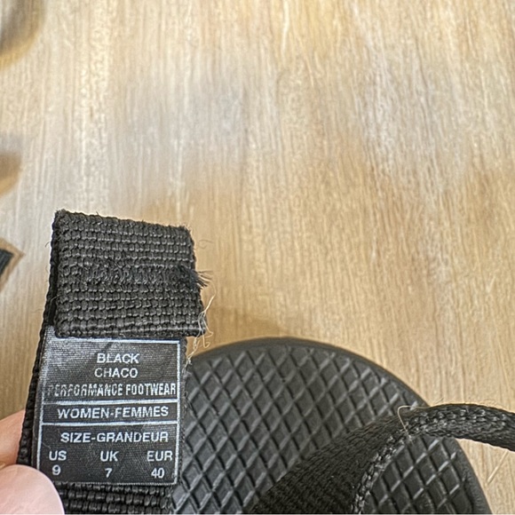 Chaco Z/2 Adjustable Strap Classic Black Size 9 women’s. - Picture 4 of 7